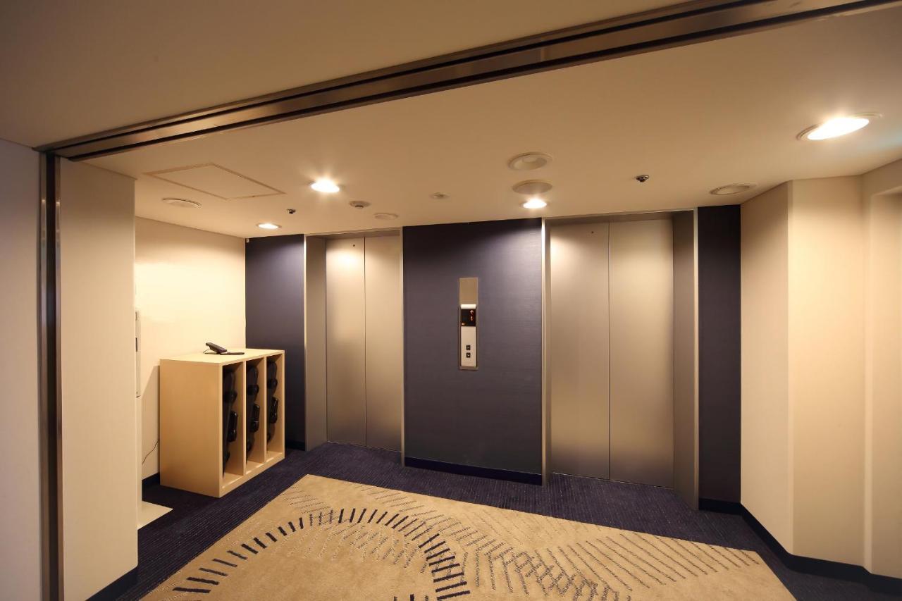 Kobe Sannomiya Tokyu Rei Hotel Zewnętrze zdjęcie